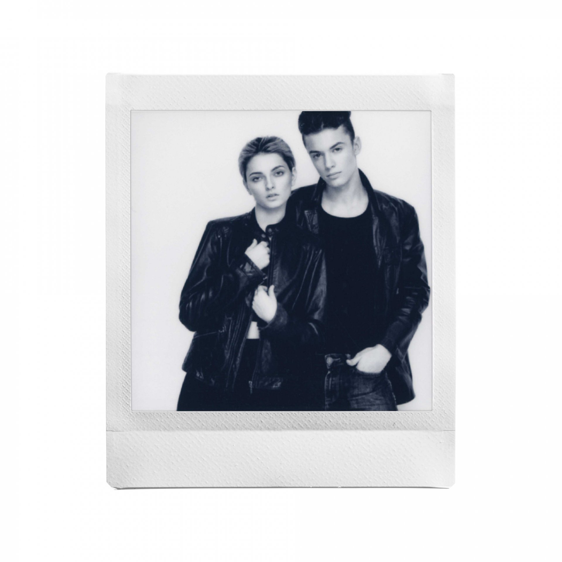 Fujifilm Instax SQUARE Monochrome-03