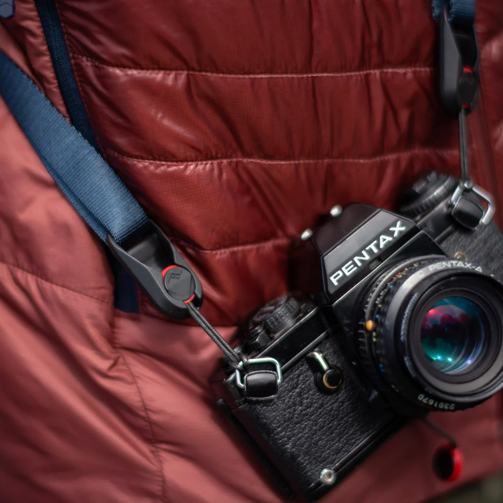 1-LIGHTBOX-1024x1024-LEASH-MIDNIGHT-04_1024x1024