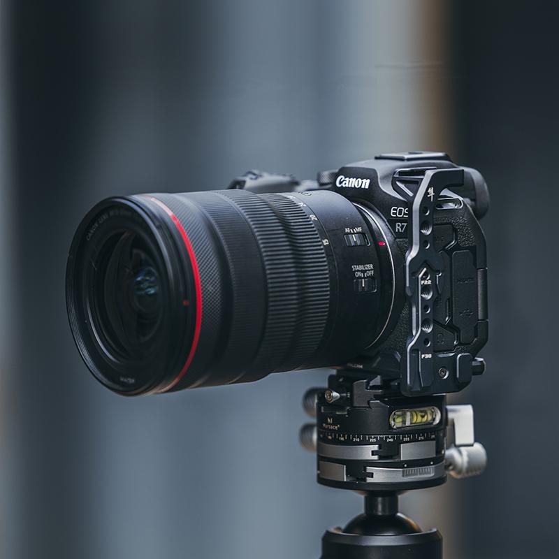 Falcam 3231 F22&F38 Quick Release Camera L Bracket (FOR EOS R7)