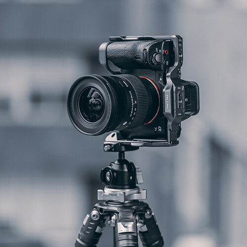 Falcam 3297 F22&F38&F50 Quick Release Camera Cage Base V2 (FOR SONY A7M3 A7S3 A7R4)