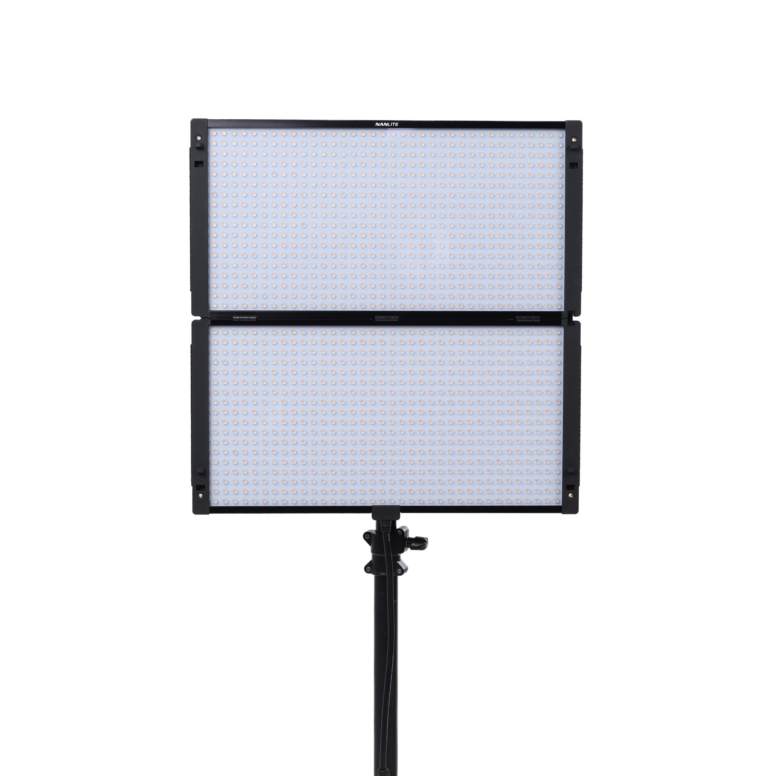 Nanlite PavoSlim 240B